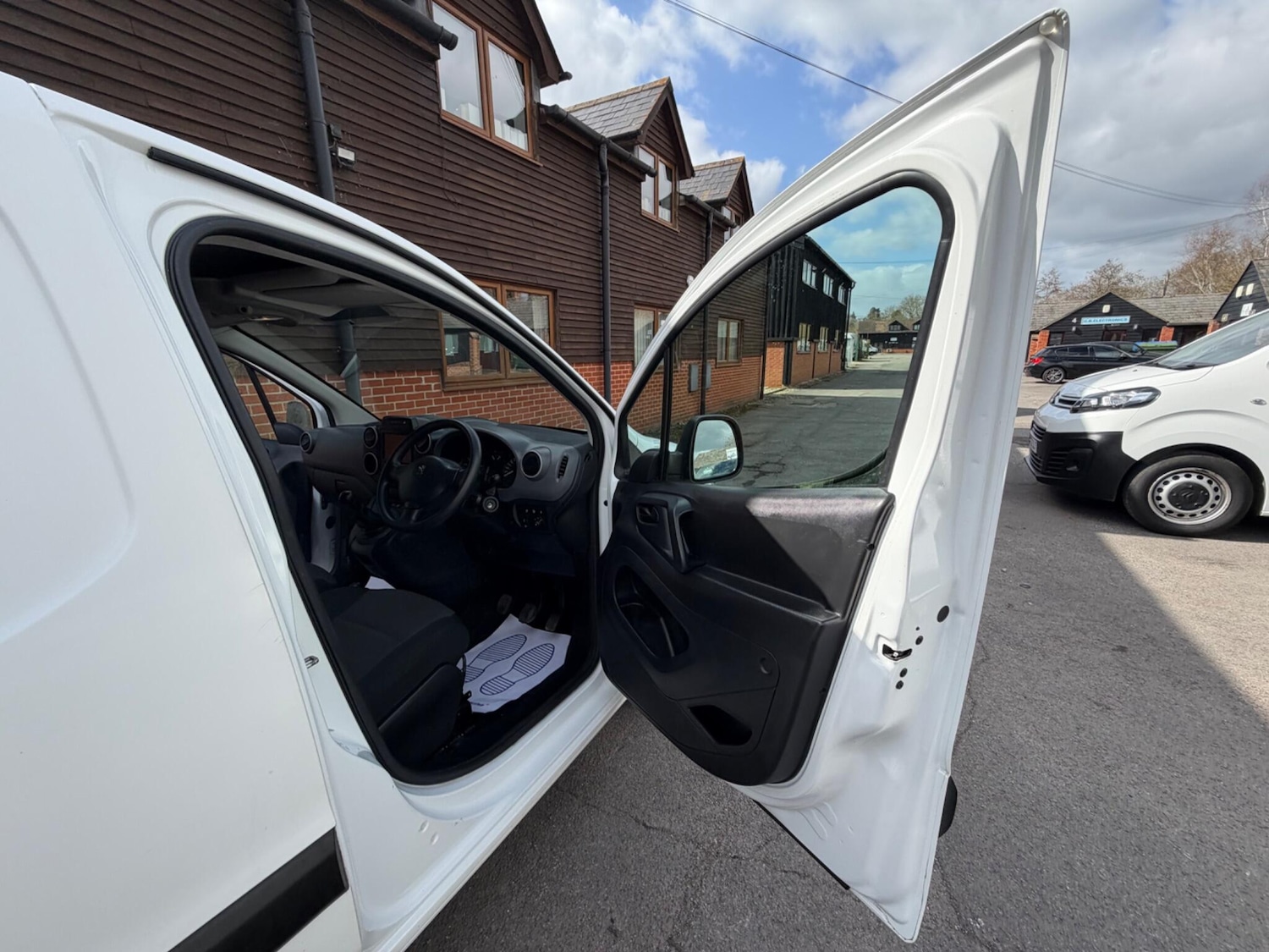 Used Peugeot Partner for sale - 78072090: Photo 36