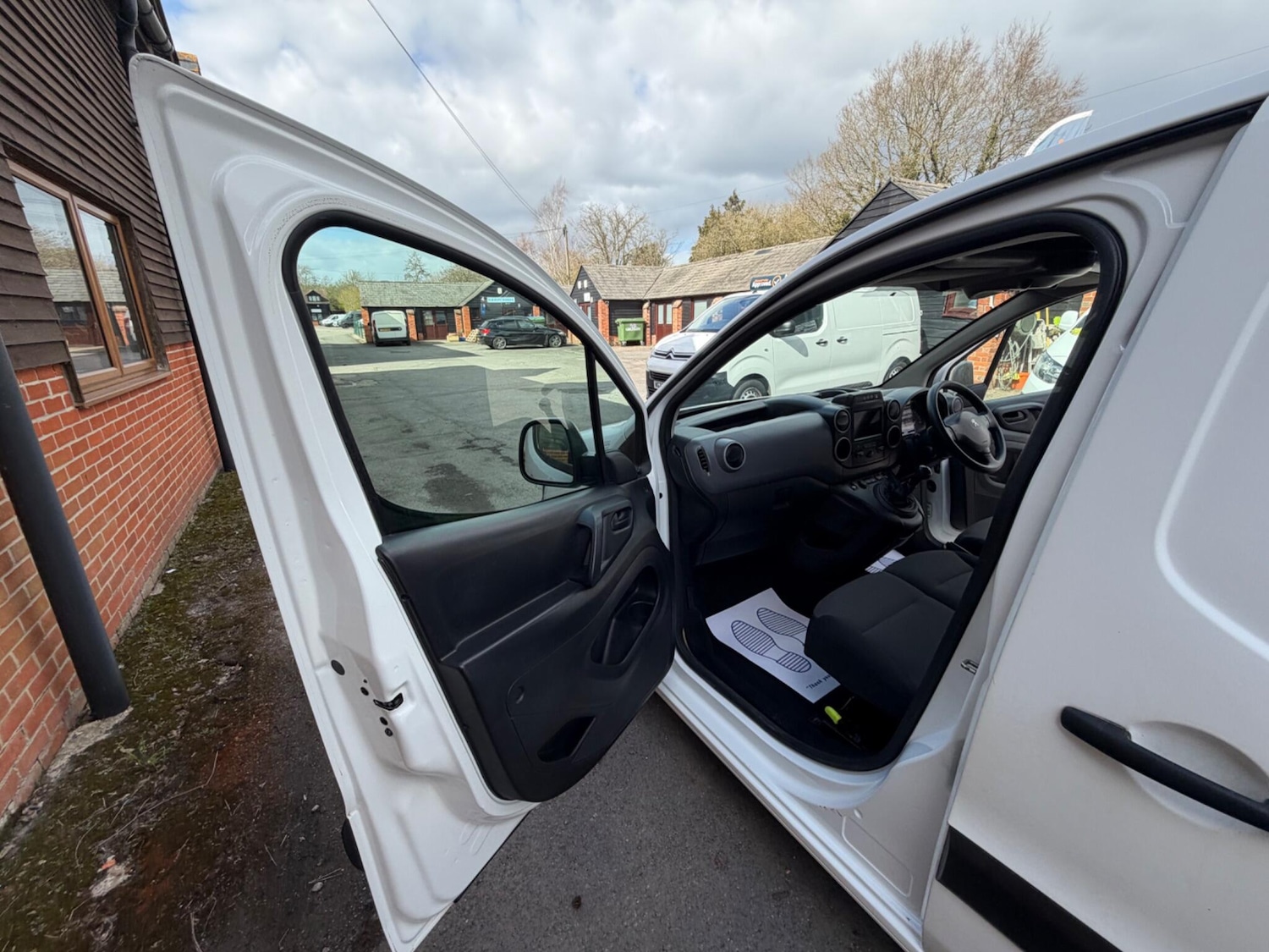 Used Peugeot Partner for sale - 78072090: Photo 37