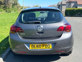Used Vauxhall Astra 2011 for sale - 78437167: Photo