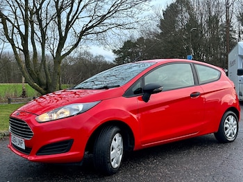 Used Ford Fiesta 2014 for sale - 77290411: Photo