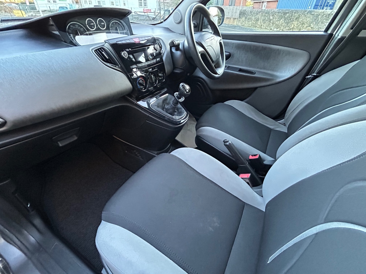 Used Chrysler Ypsilon 2014 for sale - 76696577: Photo 11