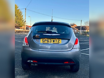 Used Chrysler Ypsilon 2014 for sale - 76696577: Photo