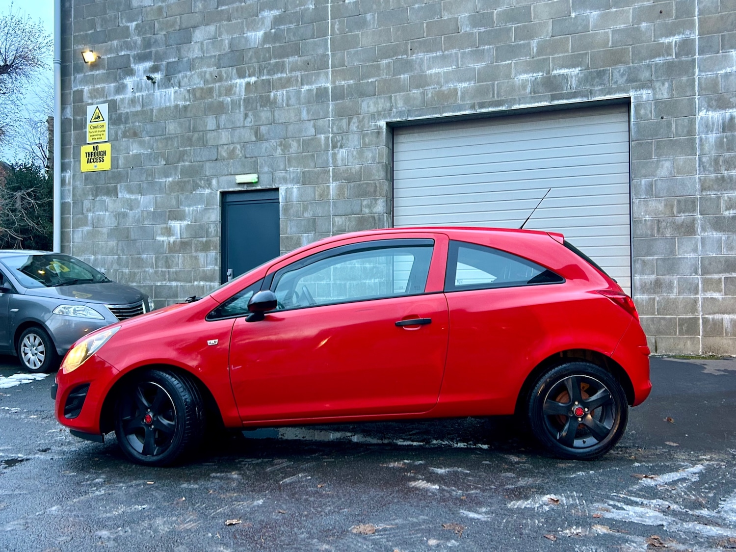 Used Vauxhall Corsa 2013 for sale - 76652931: Photo 7