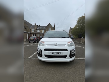Used Citroen C3 Picasso 2017 for sale - 76181650: Photo