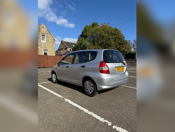 Used Honda Jazz 2007 for sale - 76038230: Photo 2