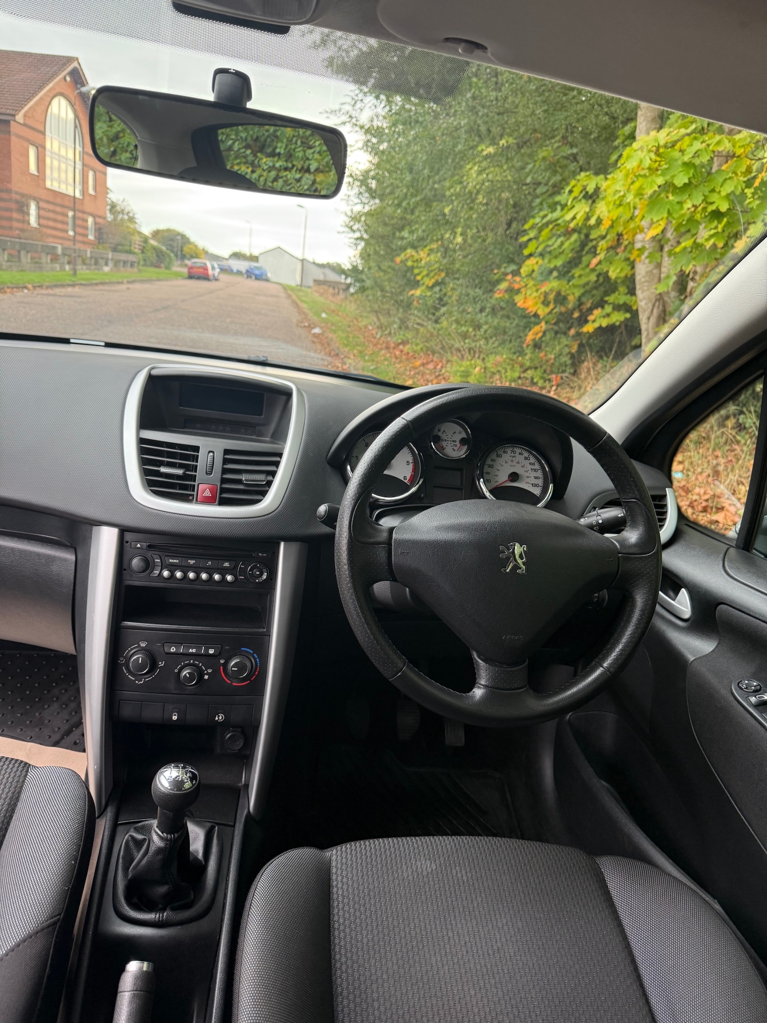 Used Peugeot 207 2011 for sale - 76088446: Photo 12