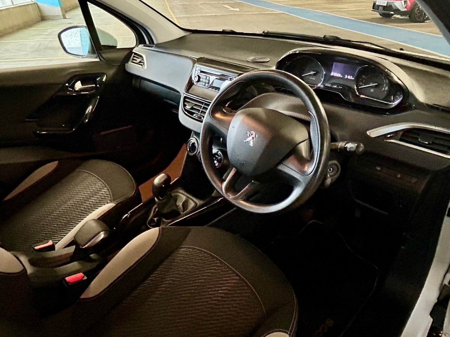 Used Peugeot 2008 2014 for sale - 76565727: Photo 10