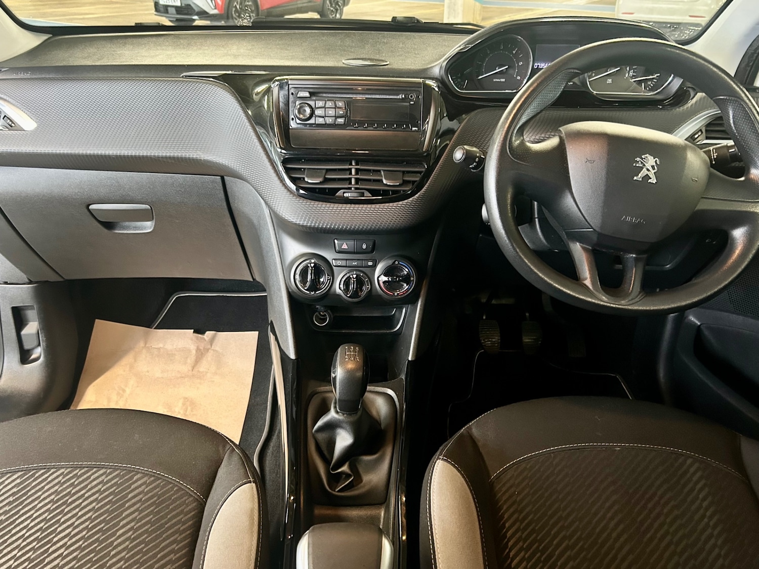 Used Peugeot 2008 2014 for sale - 76565727: Photo 12