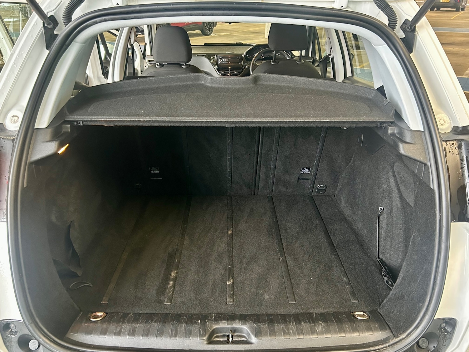 Used Peugeot 2008 2014 for sale - 76565727: Photo 17