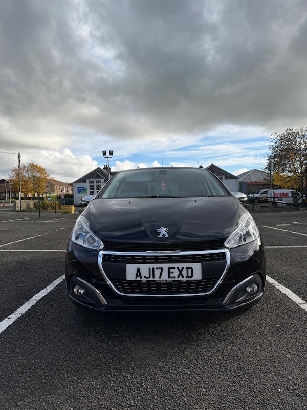 Used Peugeot 208 2017 for sale - 76322525: Photo 3