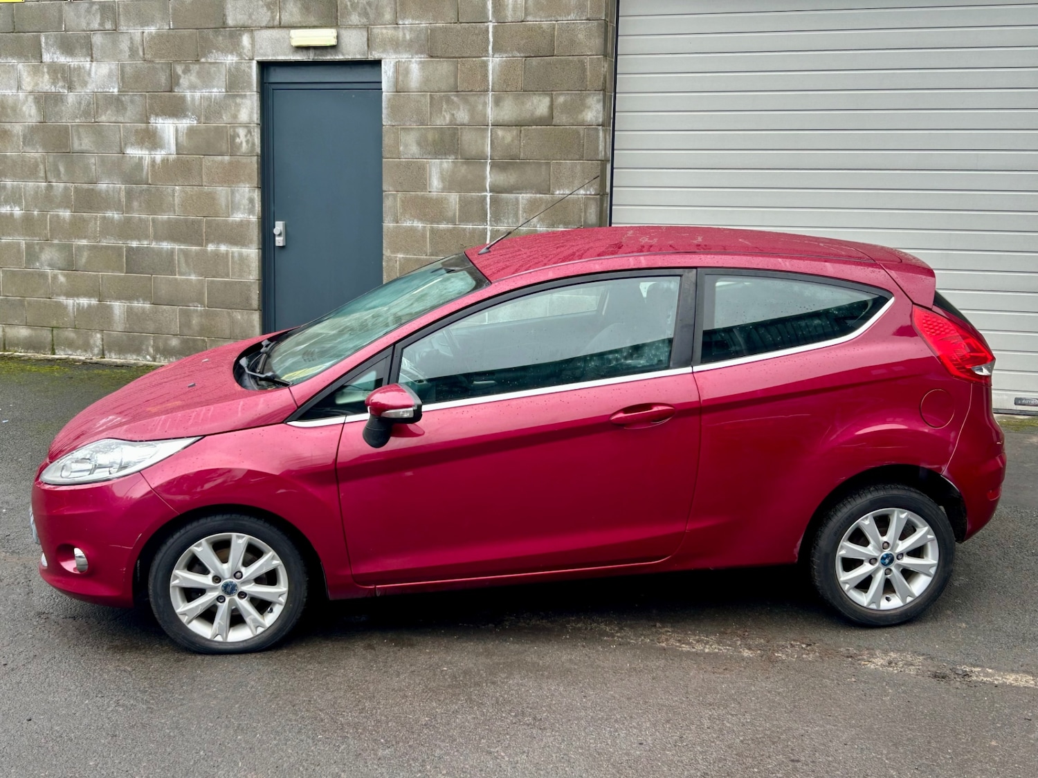 Used Ford Fiesta 2010 for sale - 77228357: Photo 4