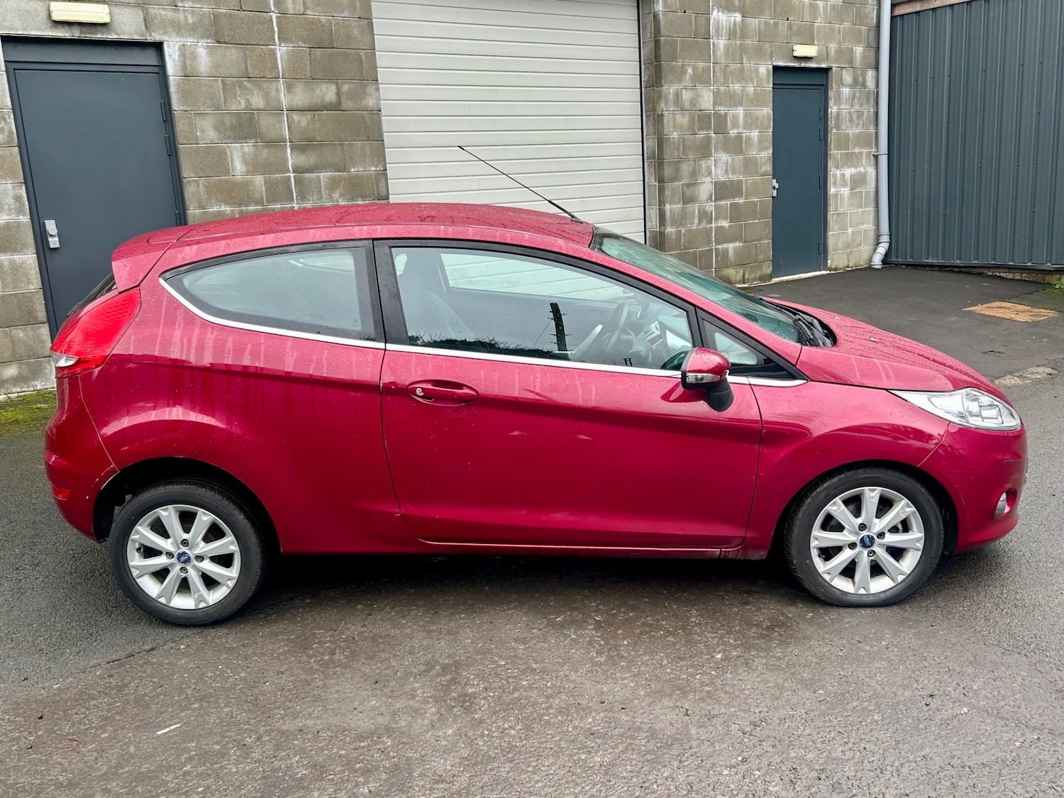 Used Ford Fiesta 2010 for sale - 77228357: Photo 5