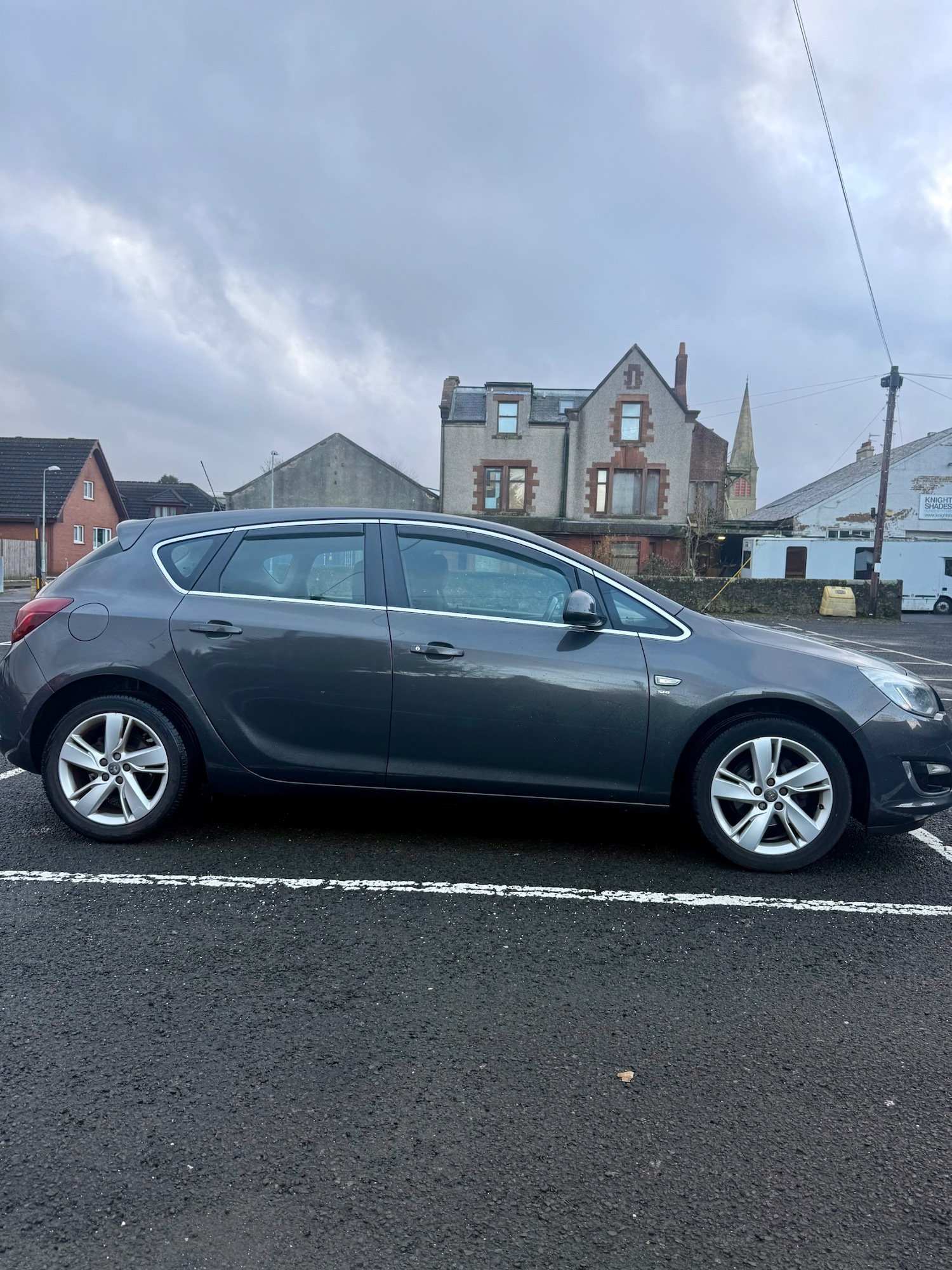Used Vauxhall Astra 2013 for sale - 77019026: Photo 2