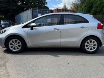 2011 (61) - 1.25 1 5dr