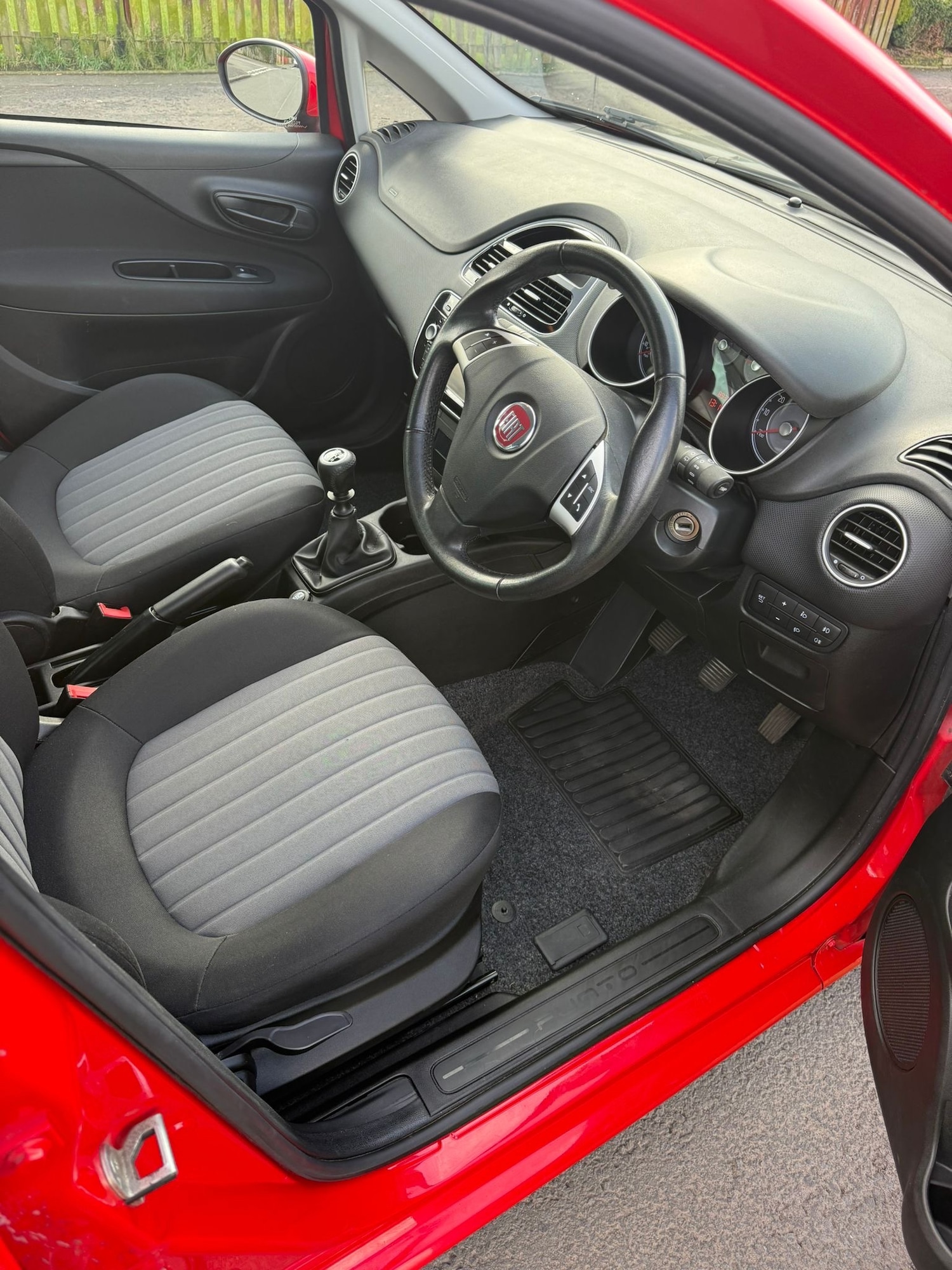 Used Fiat Punto 2017 for sale - 77935248: Photo 13