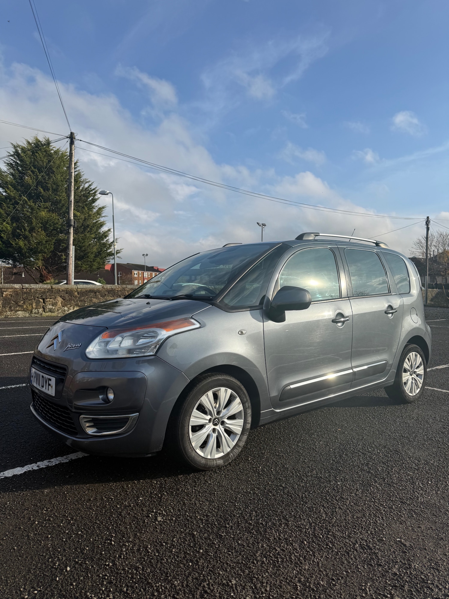 Used Citroen C3 Picasso 2011 for sale - 76536915: Photo 1