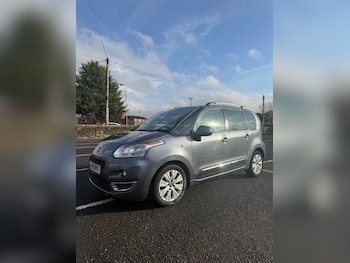 Used Citroen C3 Picasso 2011 for sale - 76536915: Photo