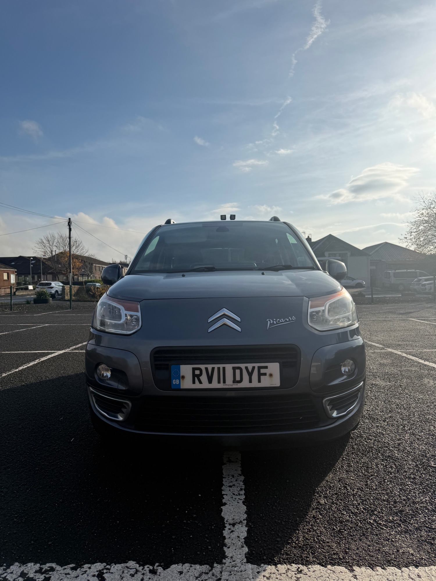 Used Citroen C3 Picasso 2011 for sale - 76536915: Photo 2