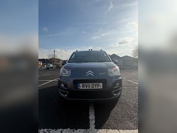 Used Citroen C3 Picasso 2011 for sale - 76536915: Photo