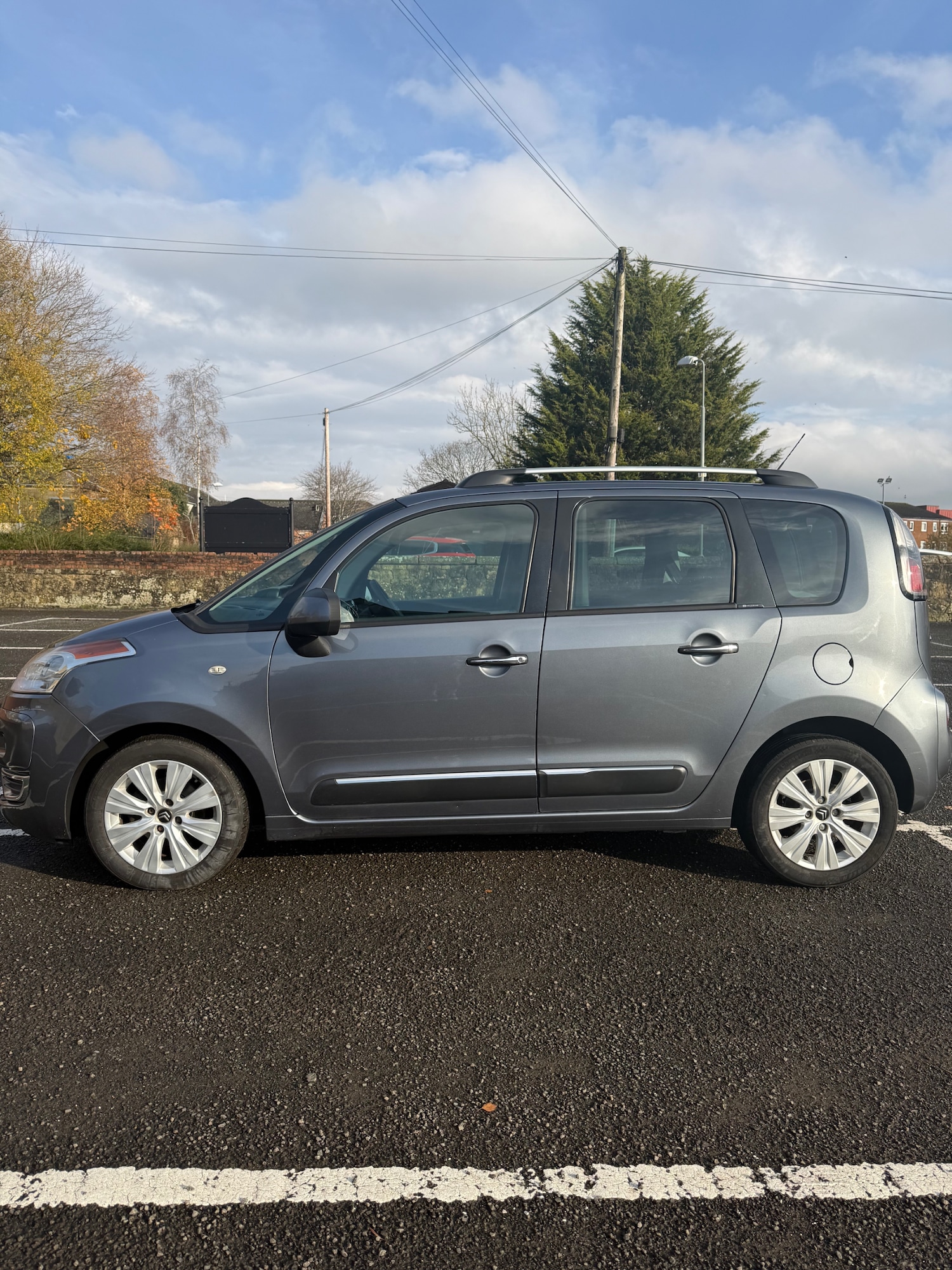 Used Citroen C3 Picasso 2011 for sale - 76536915: Photo 5
