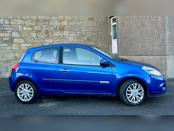 Used Renault Clio 2010 for sale - 76699707: Photo