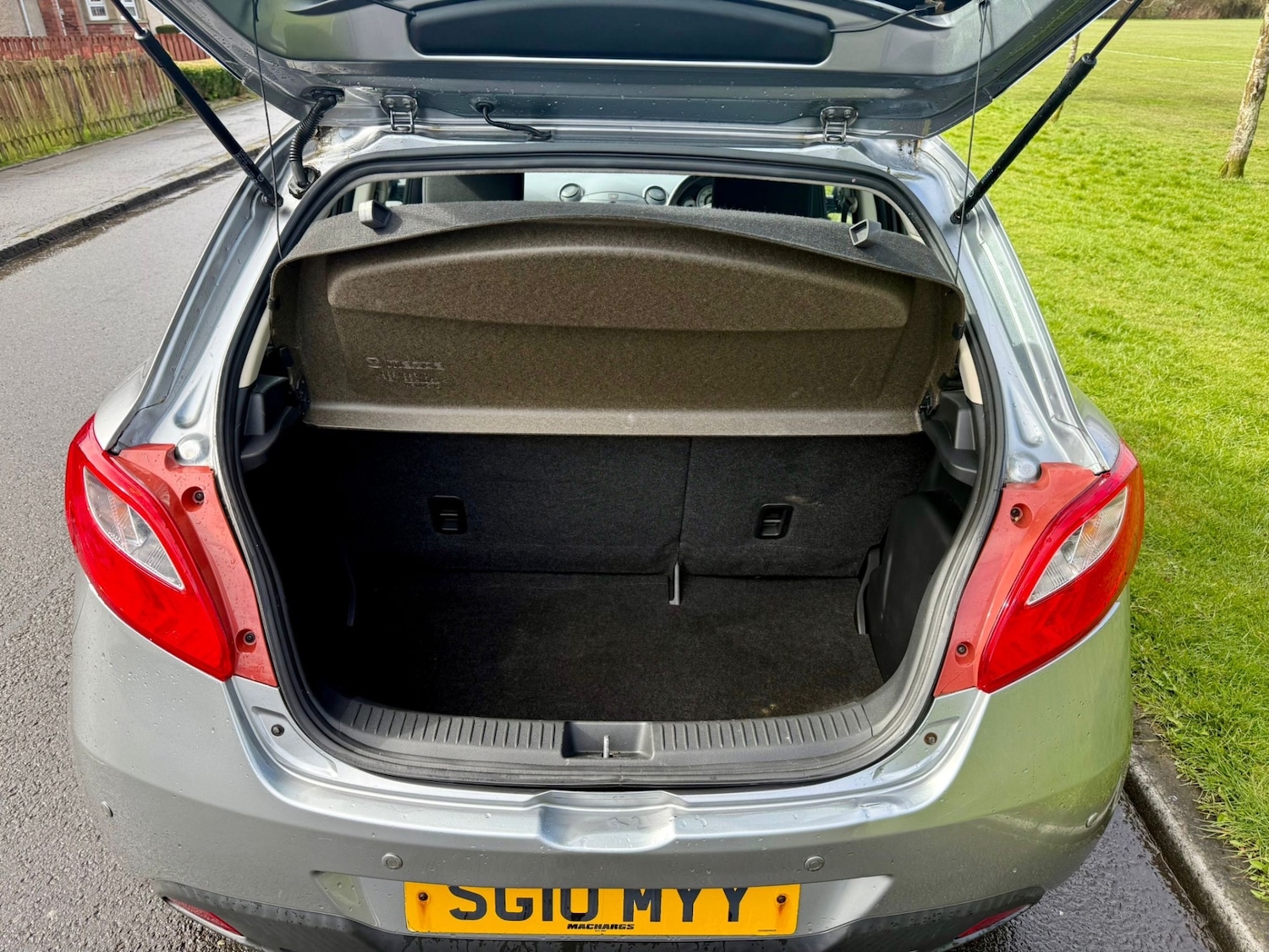 Used Mazda Mazda2 2010 for sale - 78125332: Photo 11