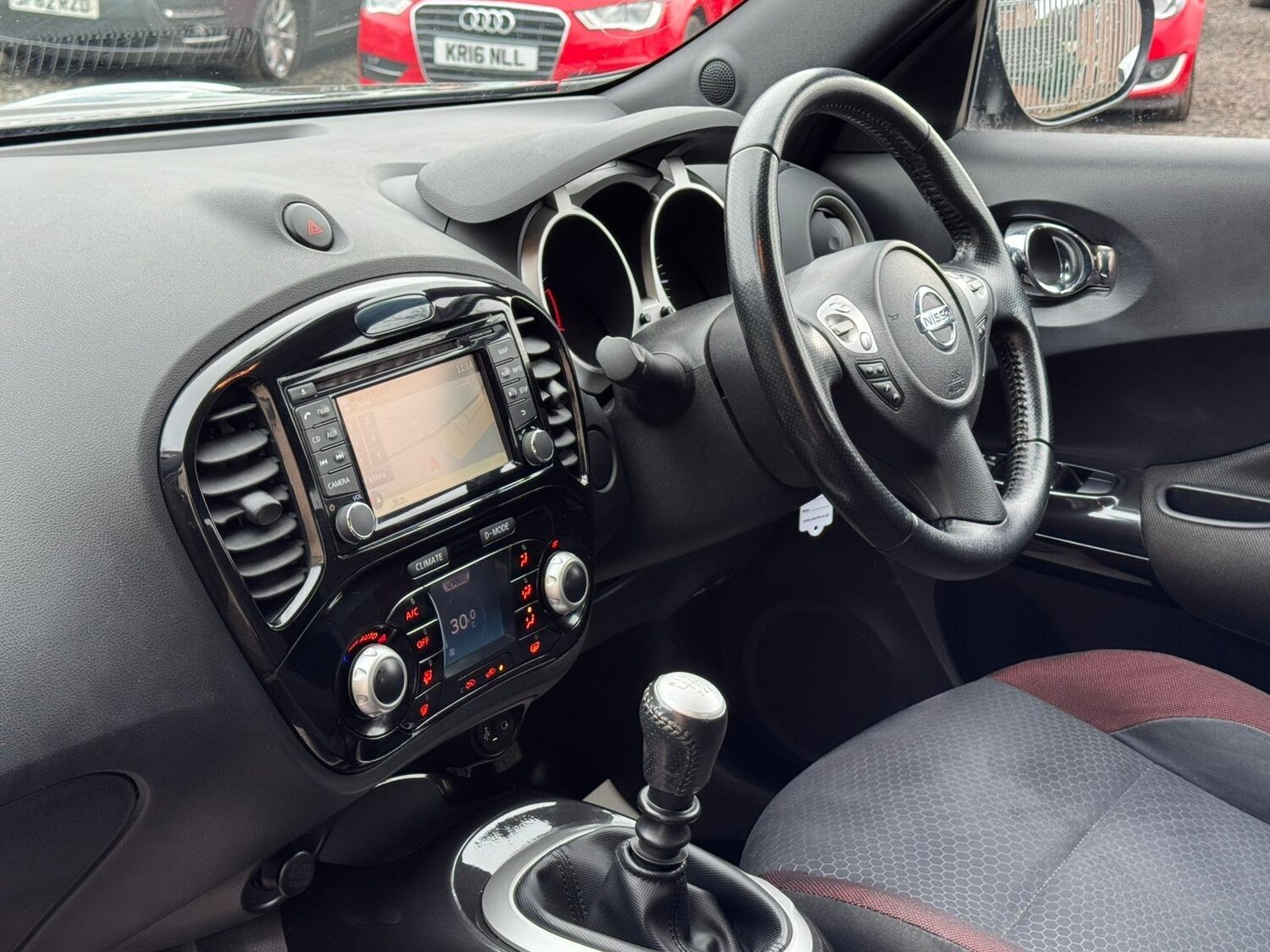 Used Nissan Juke 2014 for sale - 77625714: Photo 17