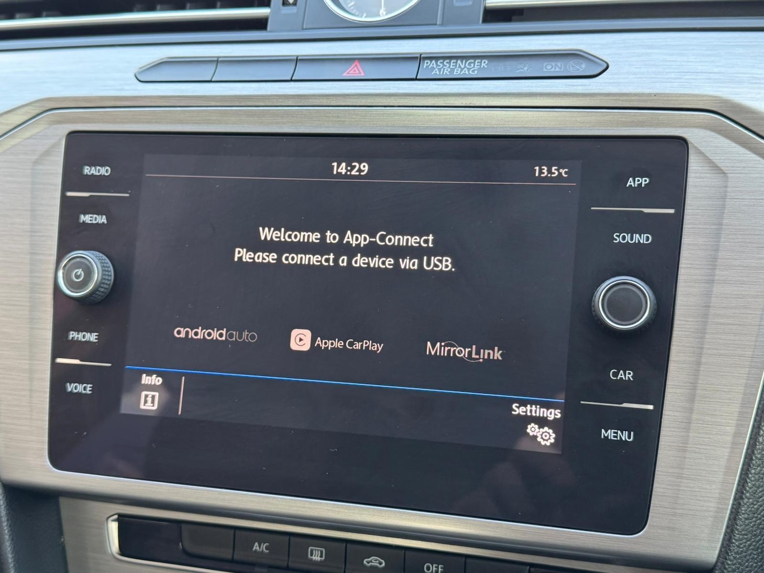 Used Volkswagen Passat 2018 for sale - 77670507: Photo 21