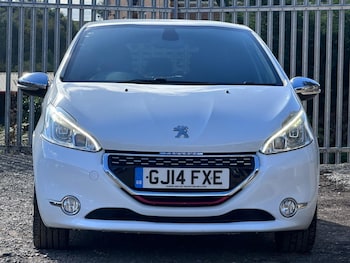 Used Peugeot 208 2014 for sale - 76121471: Photo