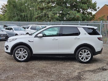 Used Land Rover Discovery Sport 2016 for sale - 79766915: Photo