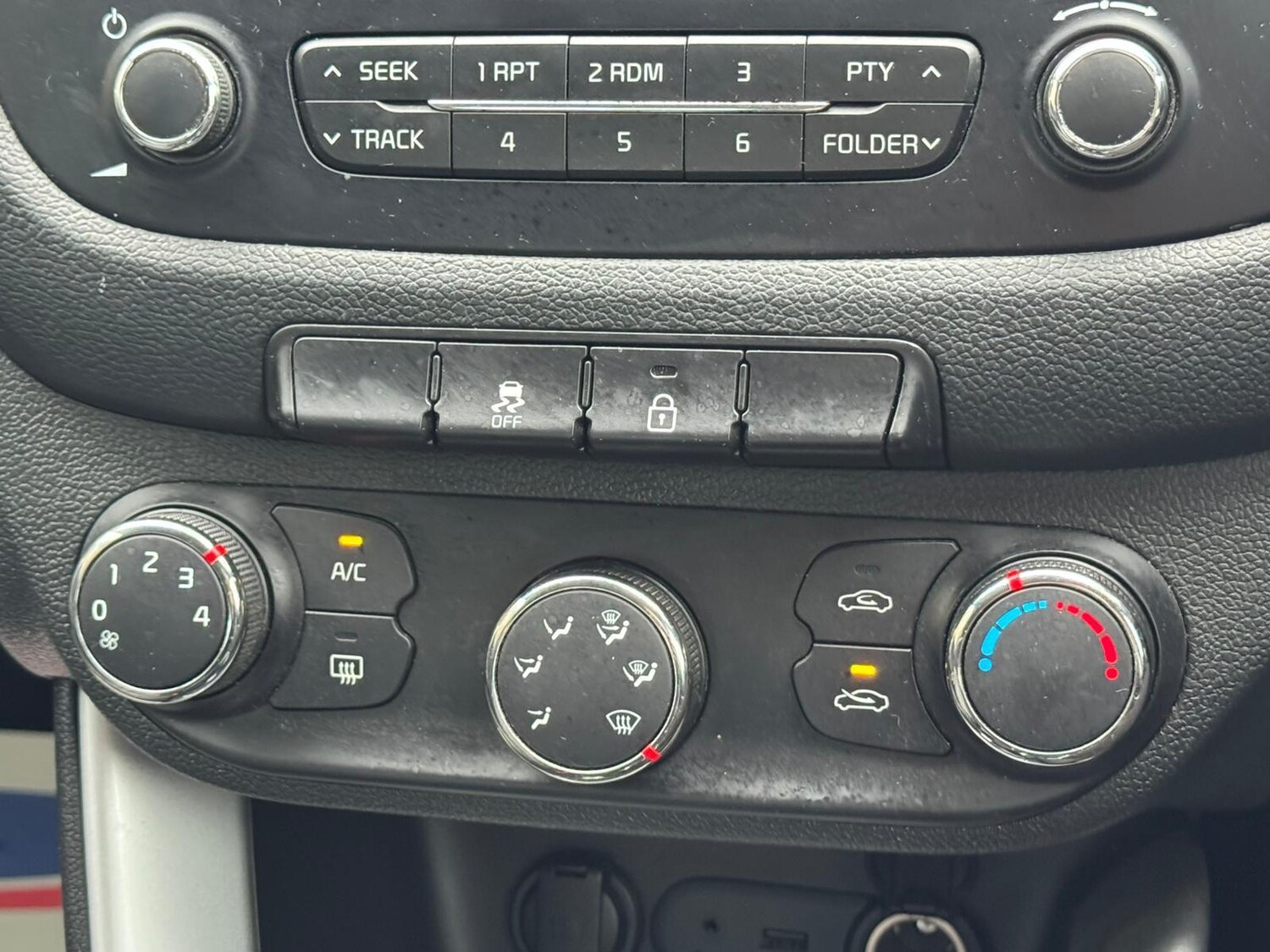 Used Kia Ceed 2012 for sale - 77468125: Photo 24