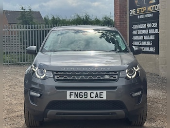 Used Land Rover Discovery Sport 2018 for sale - 78935399: Photo