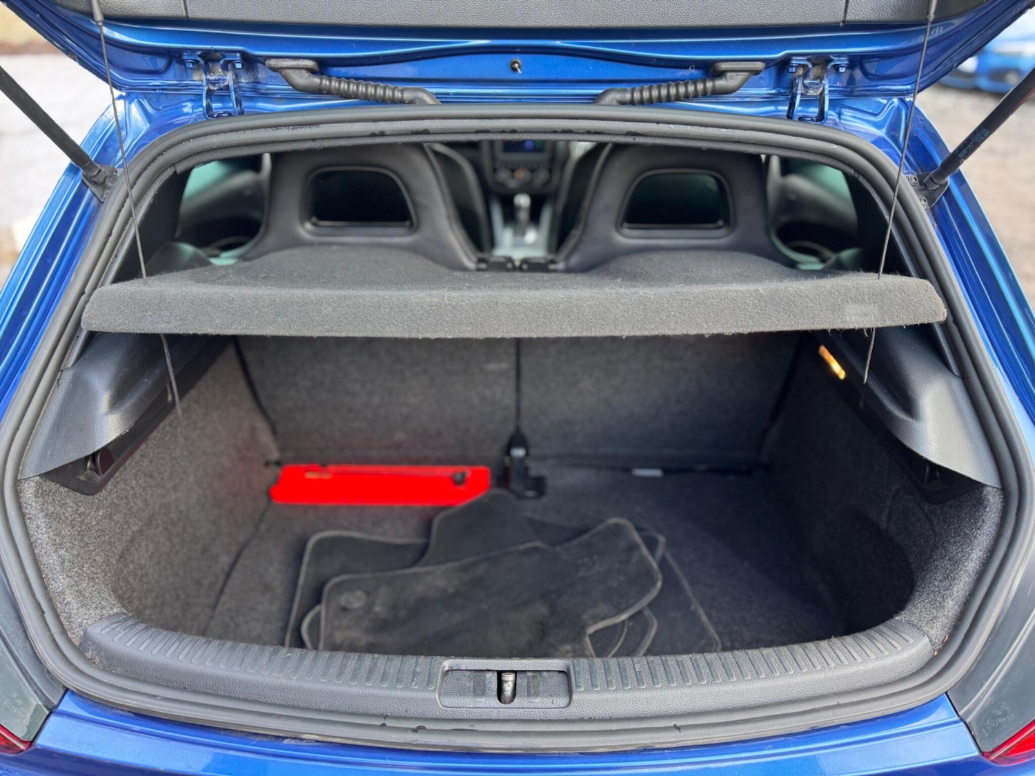 Used Volkswagen Scirocco 2014 for sale - 77238126: Photo 9