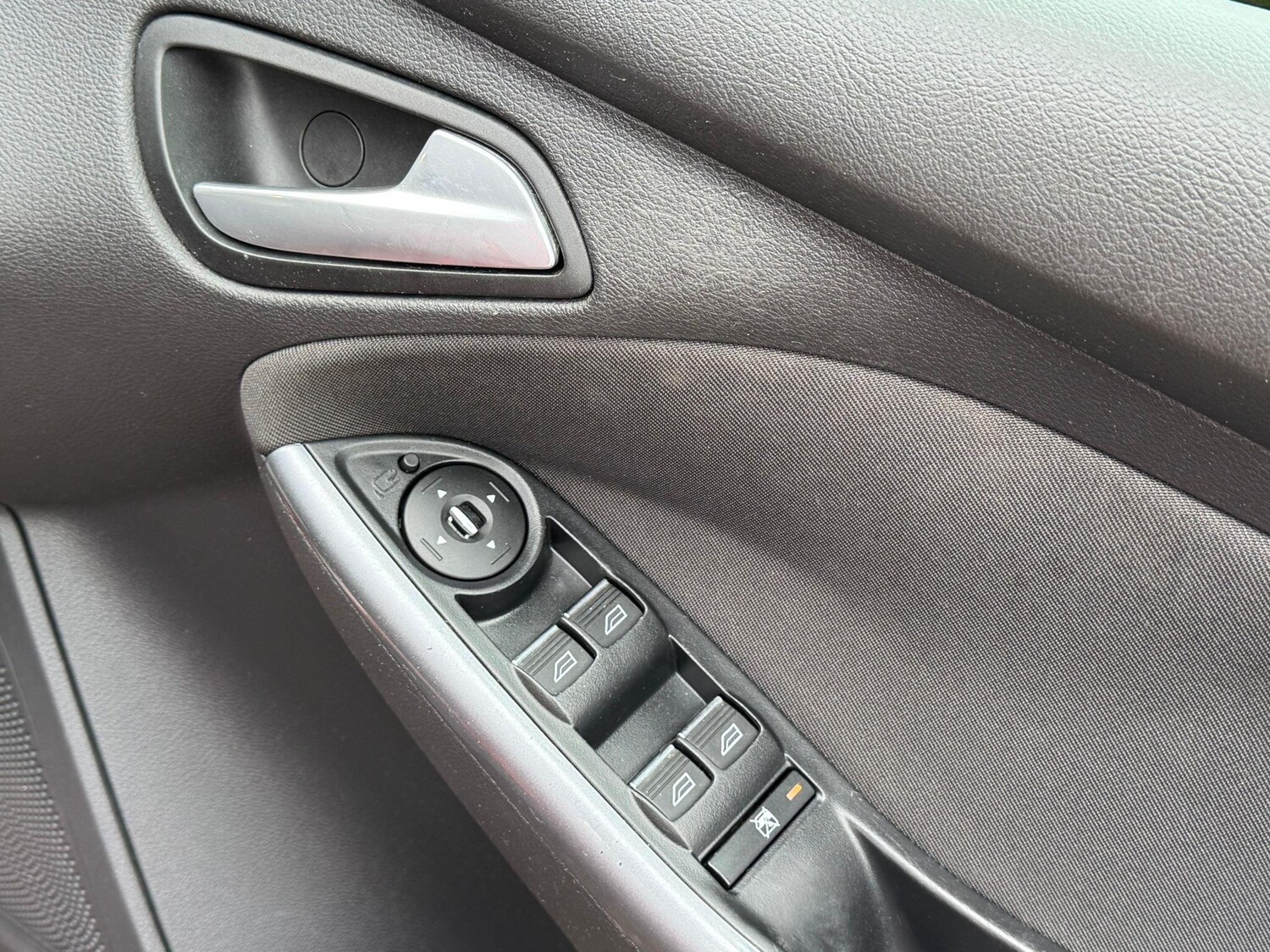 Used Ford Focus 2012 for sale - 77709716: Photo 11