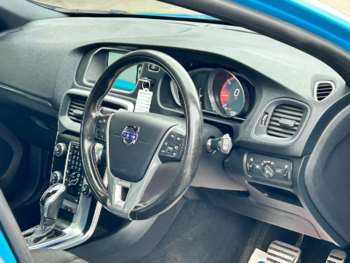 Used Volvo V40 2016 for sale - 75082853: Photo