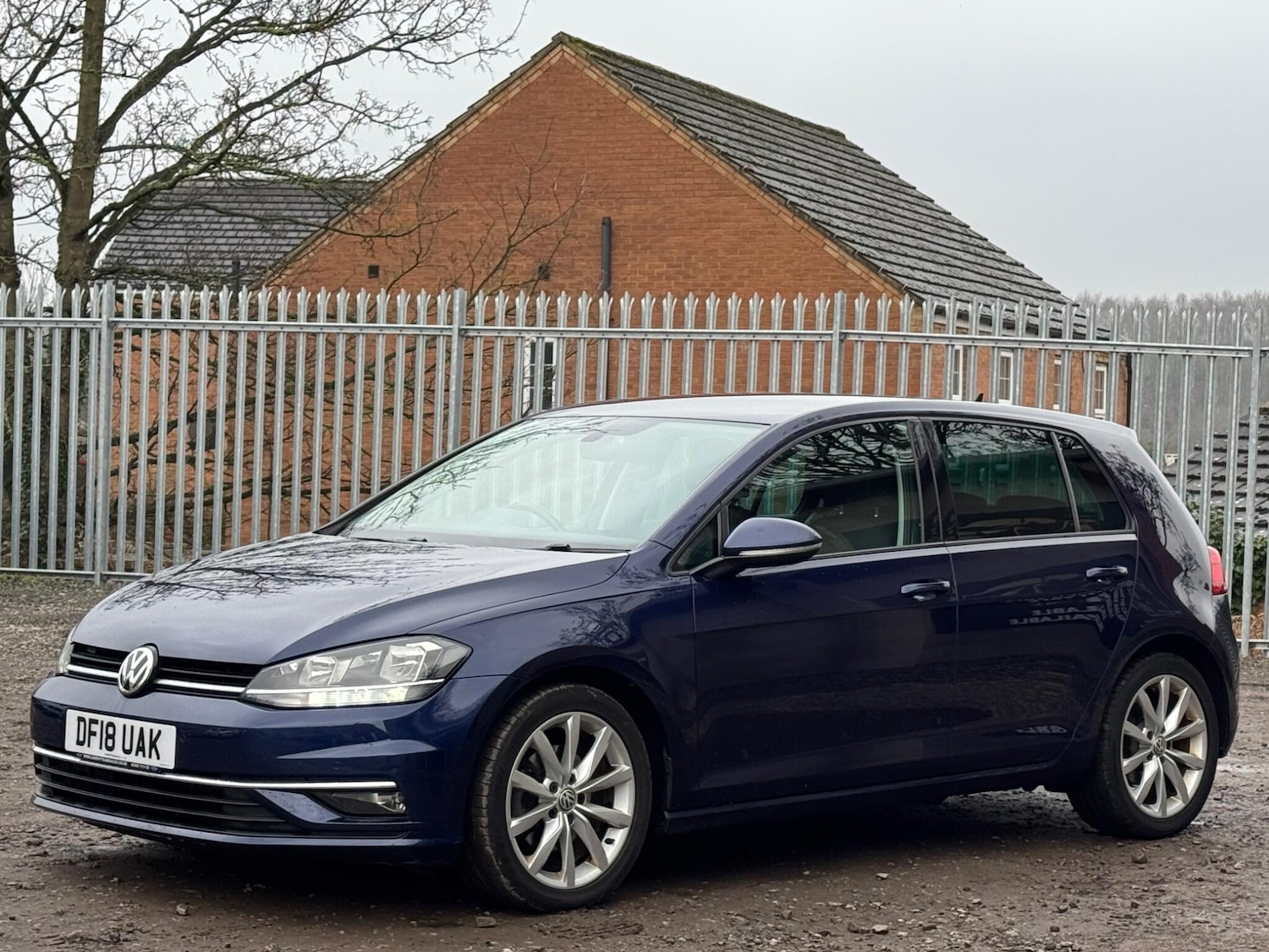 Used Volkswagen Golf 2018 for sale - 77410930: Photo 3