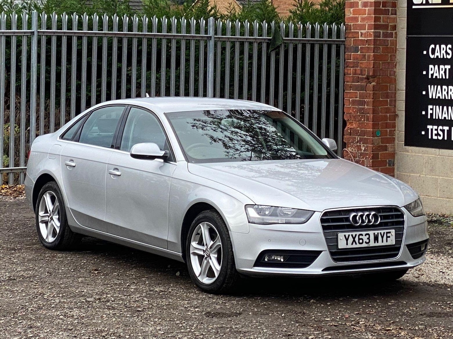 Used Audi A4 2013 for sale - 76457005: Photo 5