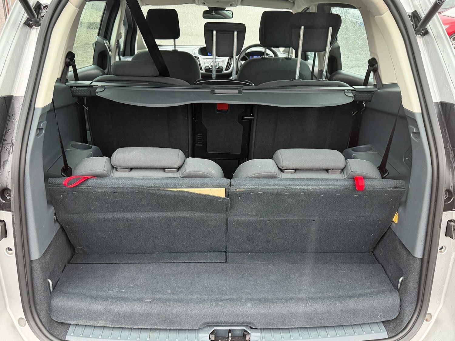 Used Ford Grand C-Max 2014 for sale - 76952486: Photo 12