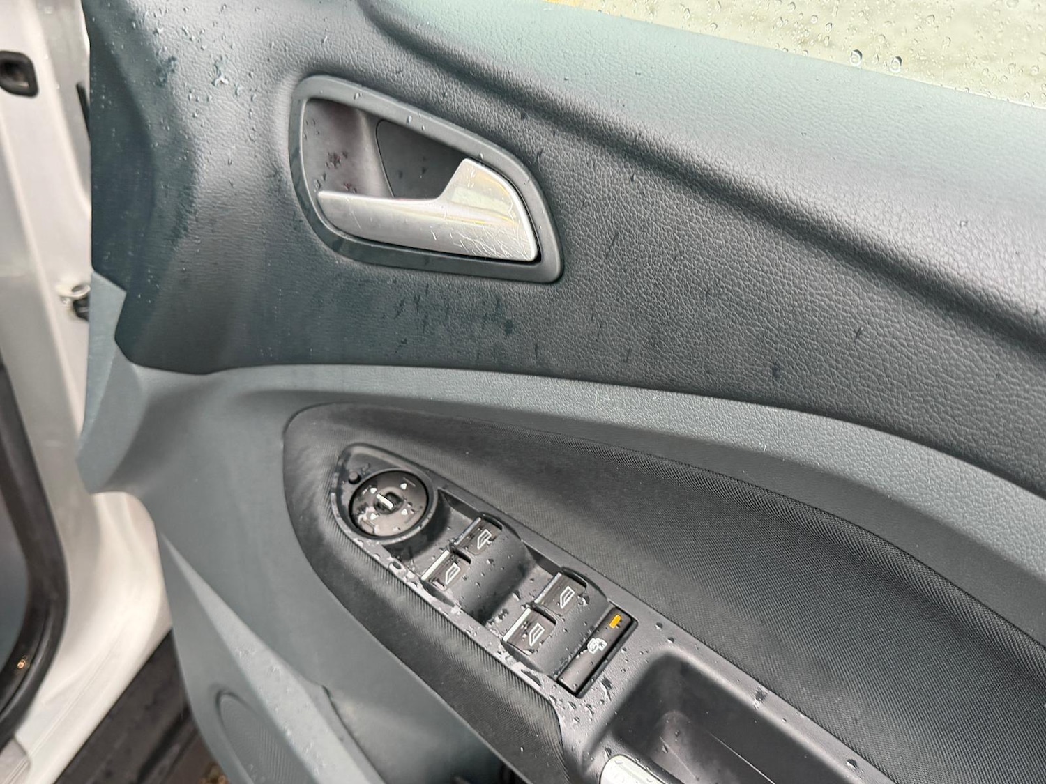 Used Ford Grand C-Max 2014 for sale - 76952486: Photo 6