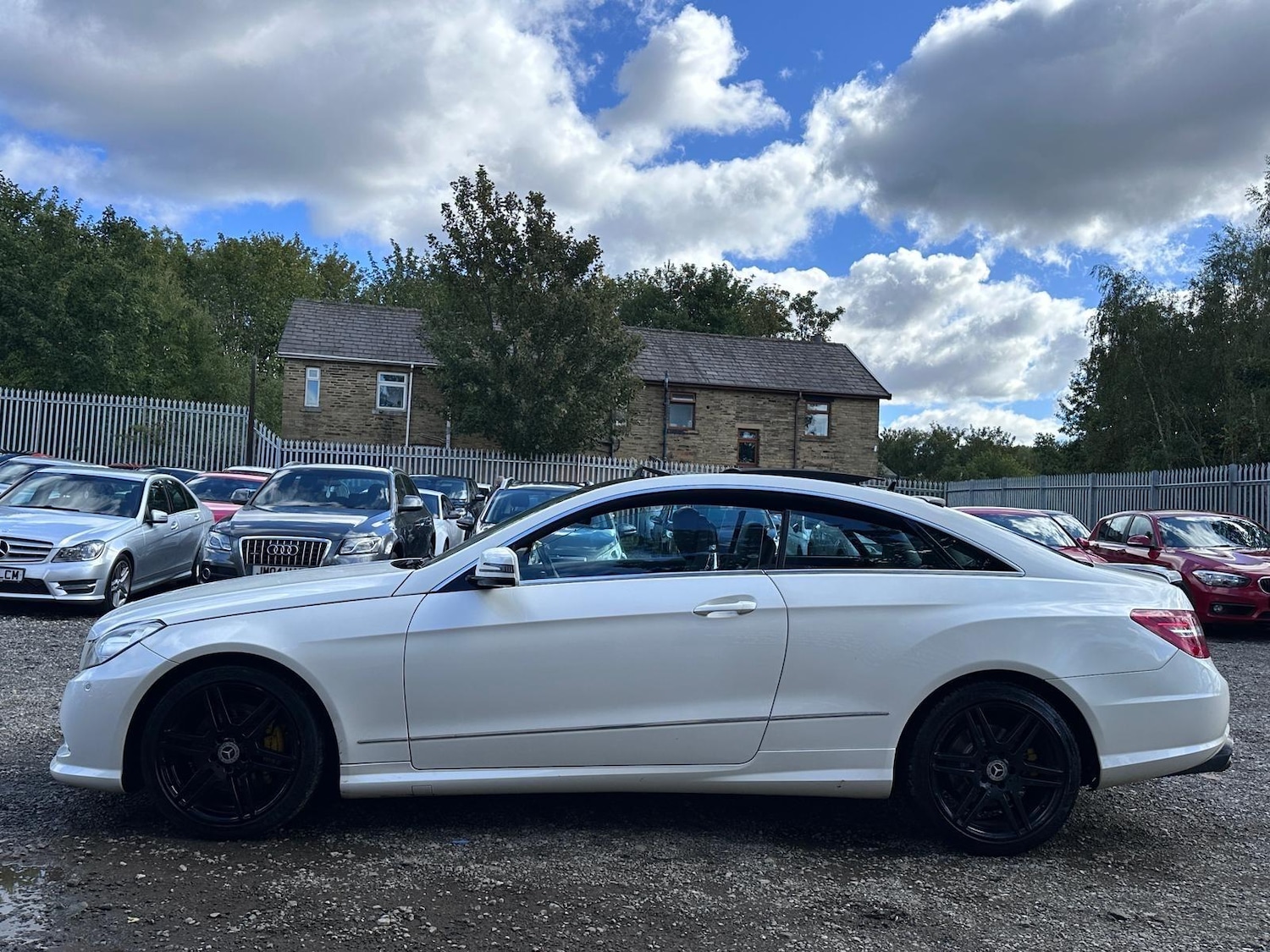 Used Mercedes-Benz E Class 2012 for sale - 76584585: Photo 19