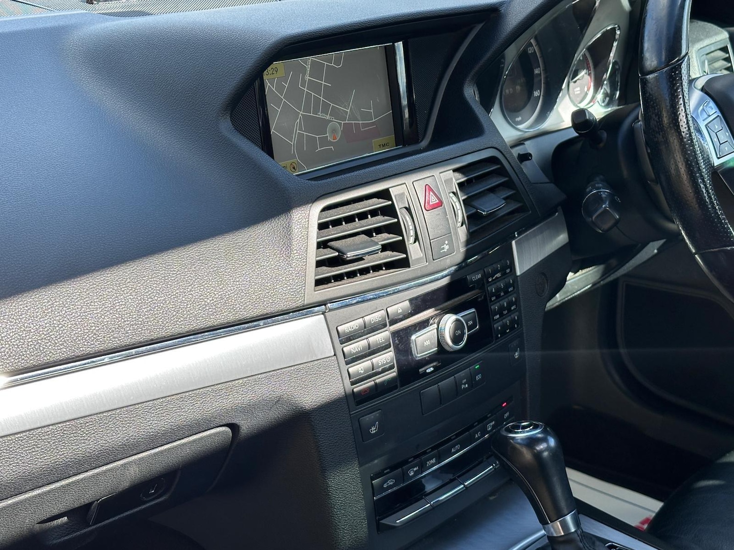 Used Mercedes-Benz E Class 2012 for sale - 76584585: Photo 28