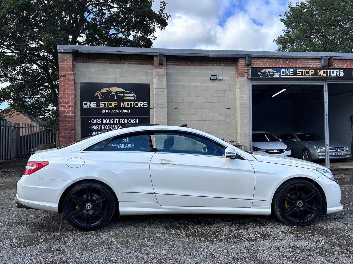 Used Mercedes-Benz E Class 2012 for sale - 76584585: Photo 5