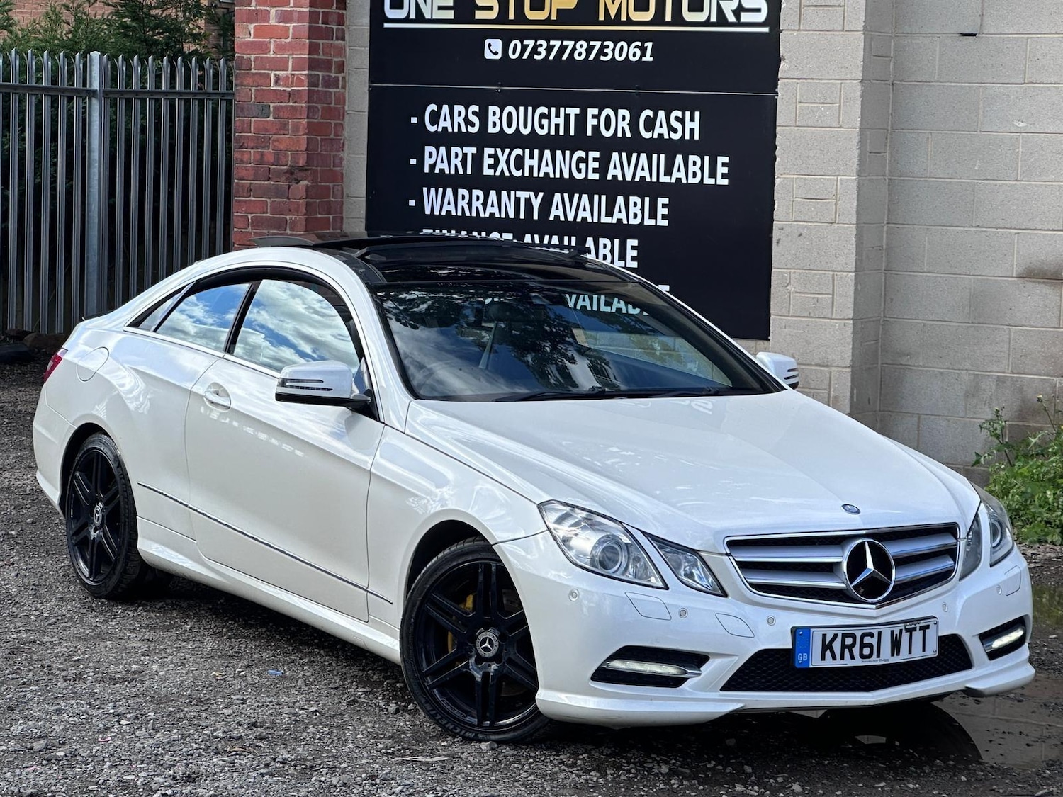 Used Mercedes-Benz E Class 2012 for sale - 76584585: Photo 9
