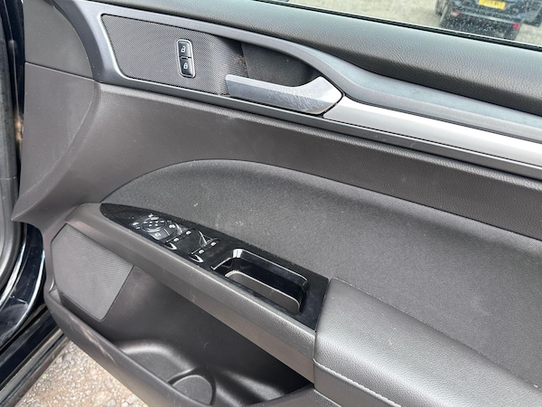 Used Ford Mondeo 2017 for sale - 75532791: Photo 13
