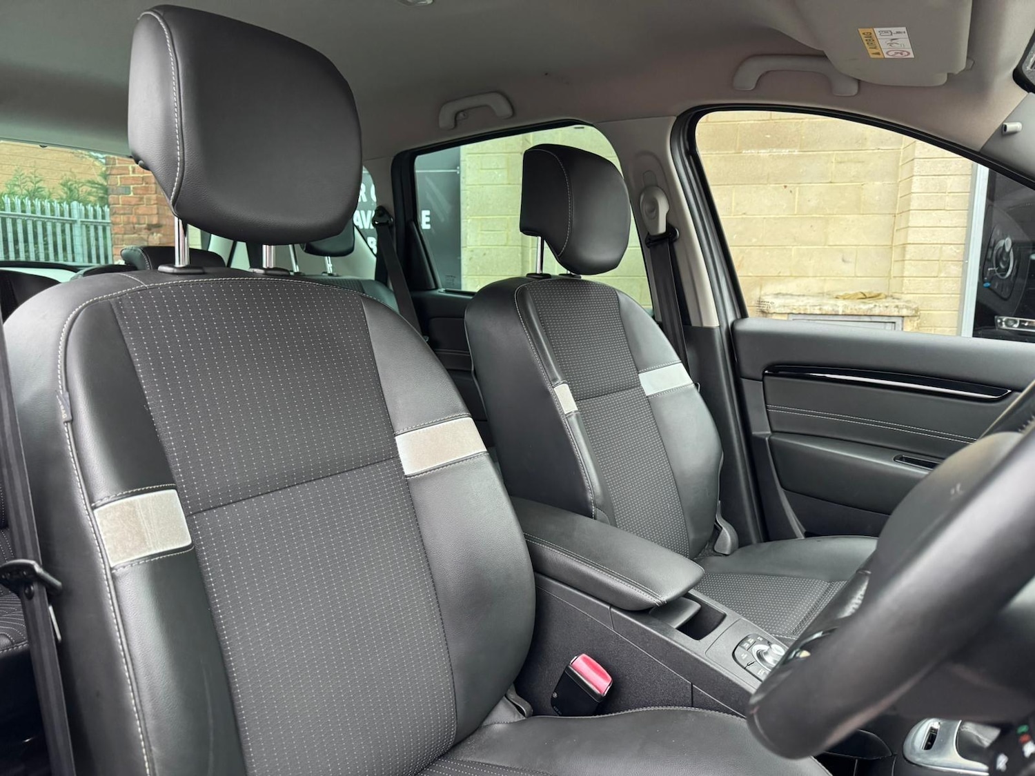 Used Renault Scenic 2015 for sale - 77387513: Photo 13