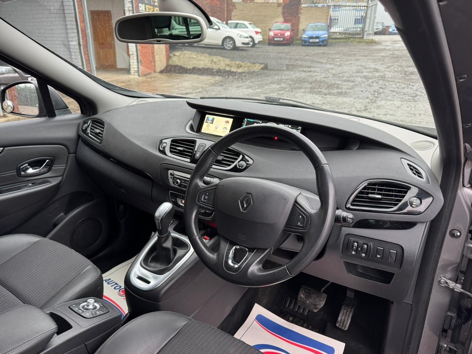 Used Renault Scenic 2015 for sale - 77387513: Photo 6