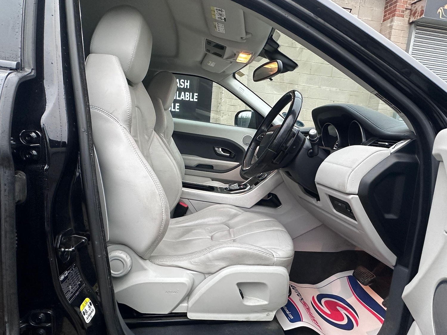 Used Land Rover Range Rover Evoque 2012 for sale - 76607603: Photo 17