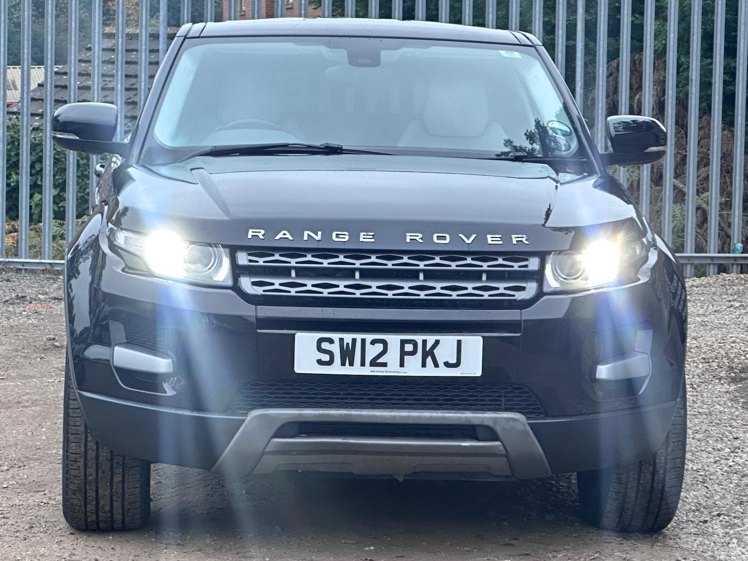 Used Land Rover Range Rover Evoque 2012 for sale - 76607603: Photo 2