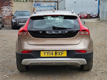 Used Volvo V40 2014 for sale - 79304221: Photo