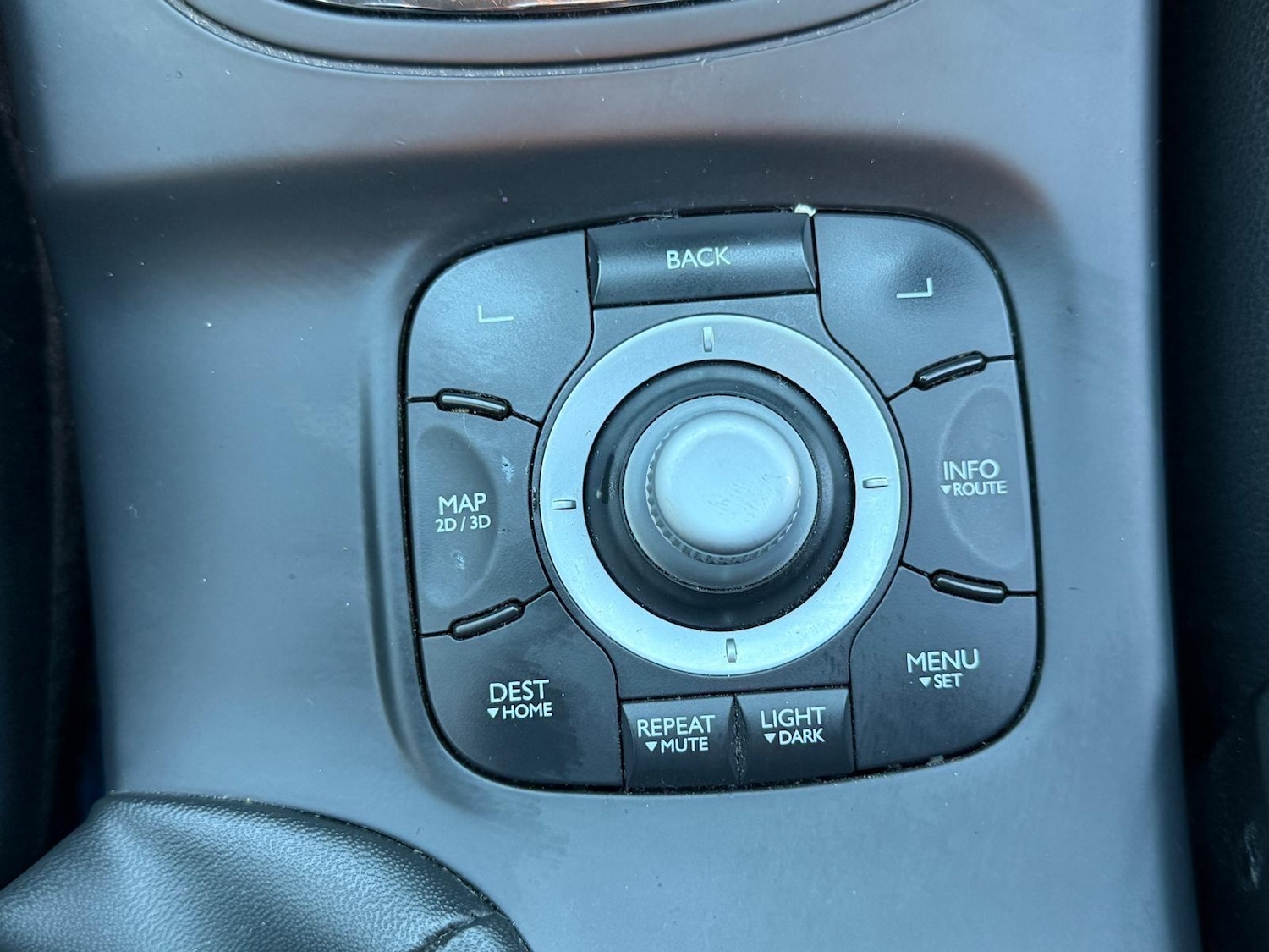 Used Renault Megane 2015 for sale - 76646121: Photo 19